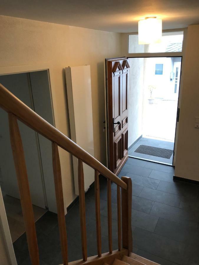 Sybille Kuntz Weingut Gaestehaus Лизер Экстерьер фото